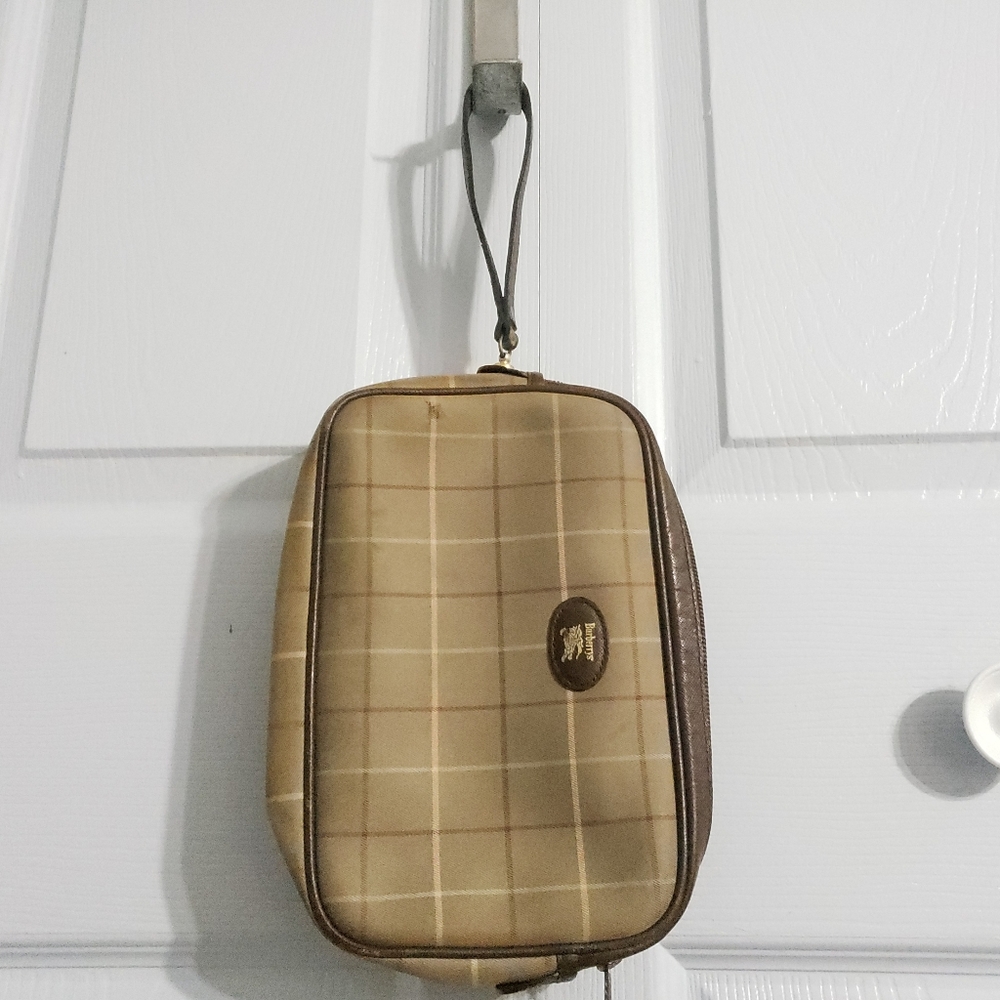 BURBERRY VINTAGE AUTH. BROWN POUCH WALLET - Picture 3 of 16